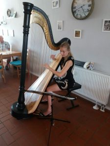 Harfenmelodie, Paula Naumann